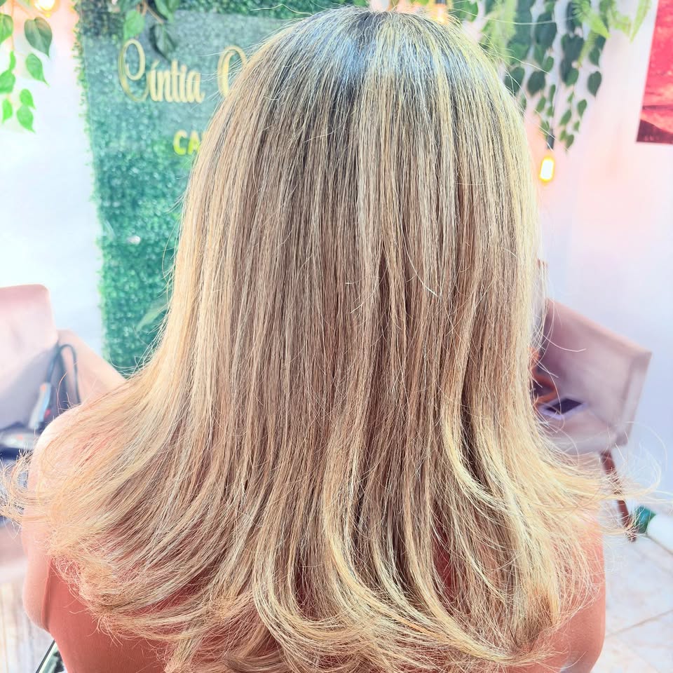 Resultado de cabelo loiro da Cíntia Ostrochi